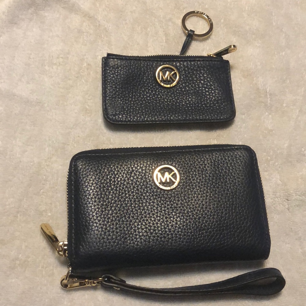 Brand new Michael Korea Wallet (plus mini wallet)